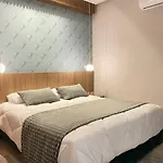 Pearl 13 - Brand New, Luxury & Elegant W/ Balcony