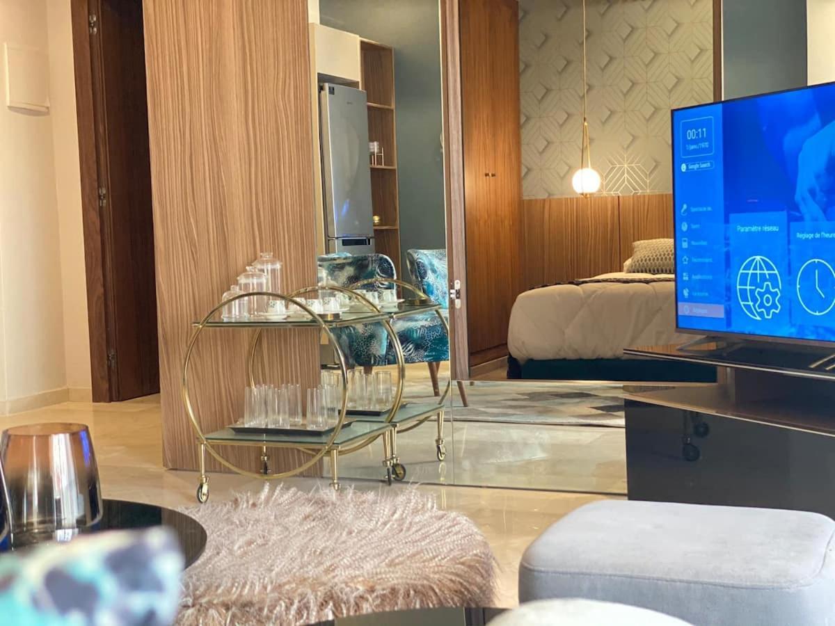 Apartamento Pearl 13 - Brand New, Luxury & Elegant W/ Balcony Casa Blanca